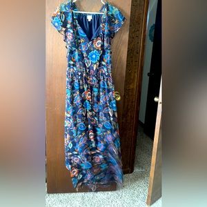 Worn once, like NEW! Beautiful print!